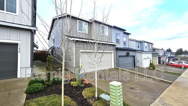 Building Photo - 17504 NW 10th Pl