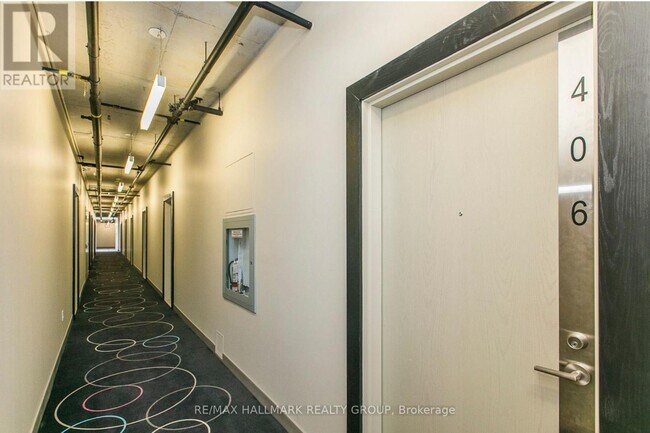 Building Photo - 224 Lyon St. N