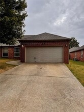 Building Photo - 286 Copper Oaks Dr