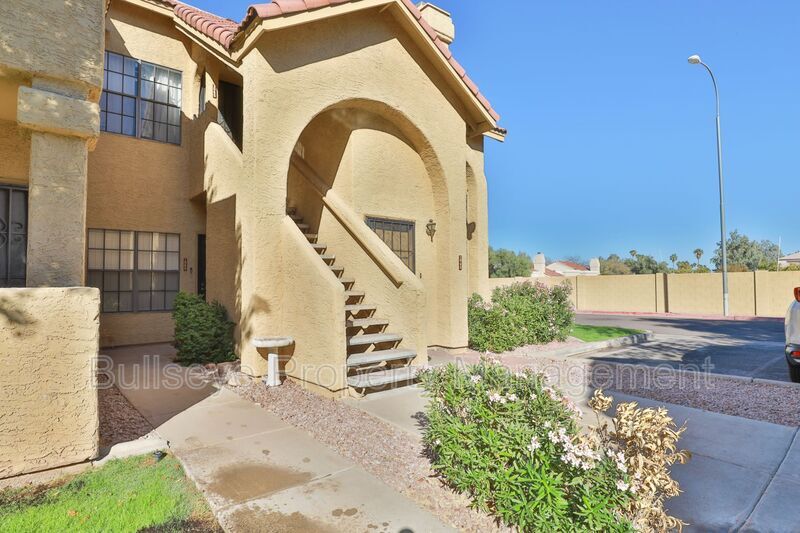 Foto principal - 1126 W Elliot Rd