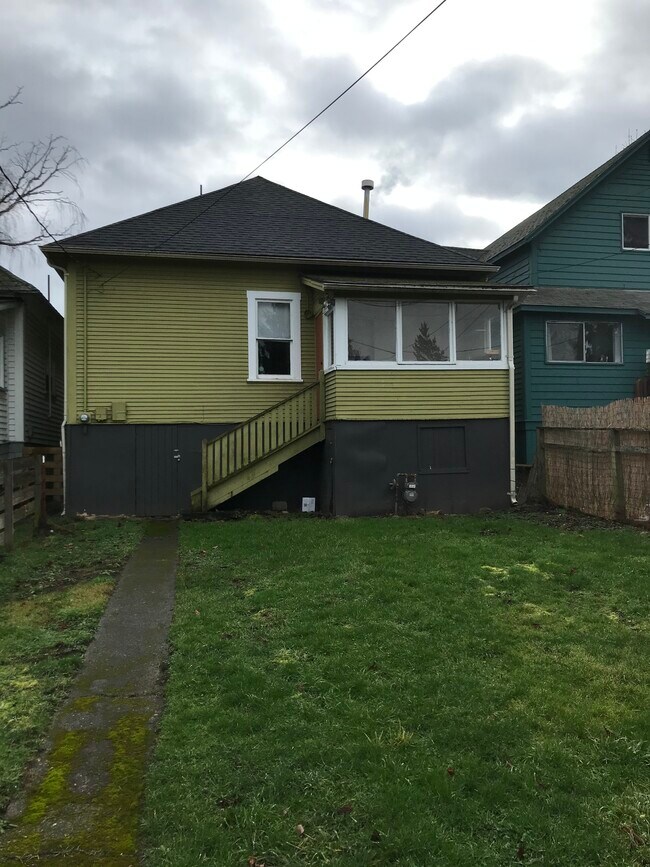 Building Photo - 1317 Billy Frank Jr St