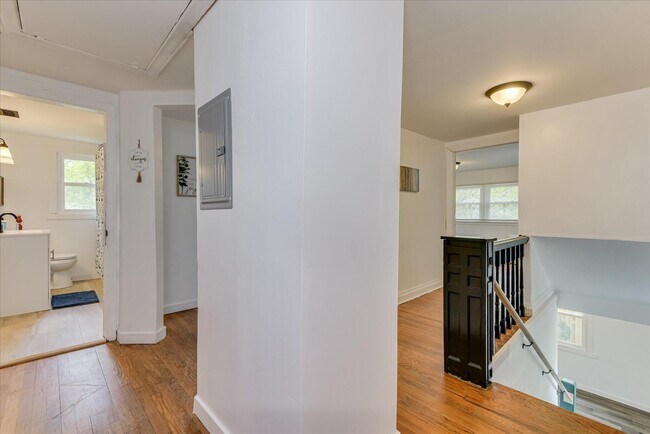 Foto del edificio - 1532 Colleton Ave SE
