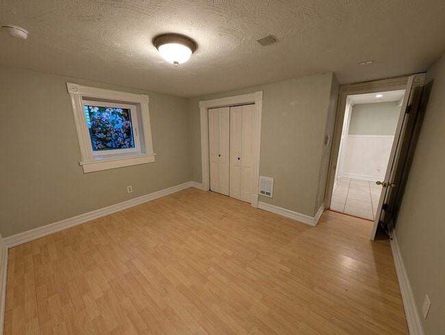 Foto del edificio - JL1-TFS