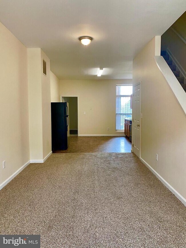 Foto del edificio - 321 E 21st St