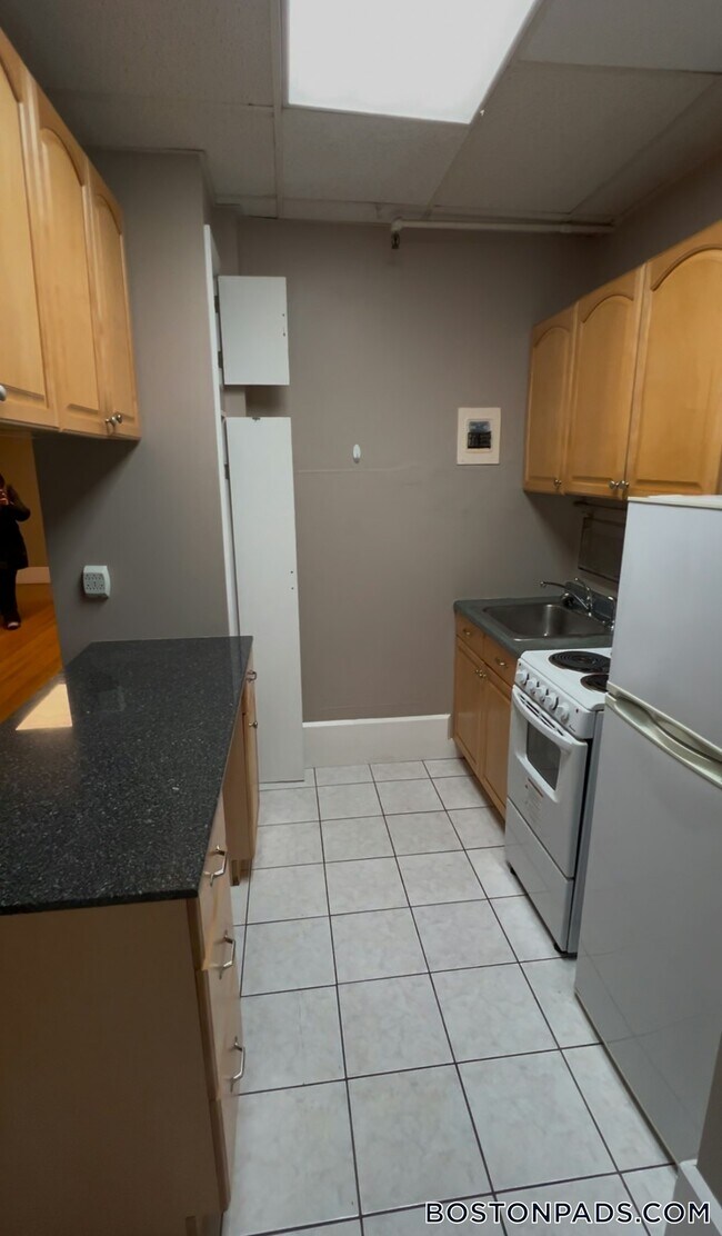 Foto del edificio - 879 Beacon St