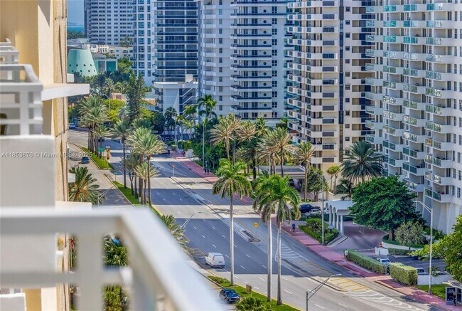 Building Photo - 5600 Collins Ave
