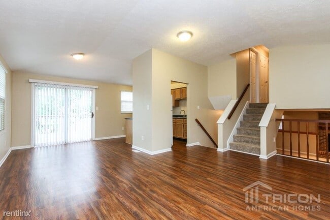 Building Photo - 7943 Cardinal Cove W