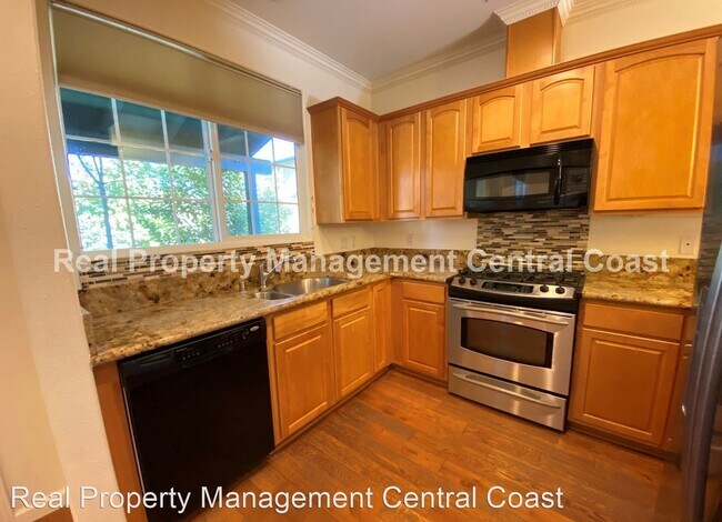 Foto del edificio - 3 br, 2.5 bath House - 627 Nicklaus Street...