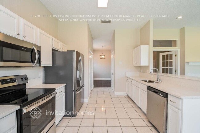 Building Photo - 13129 Tamarisk Ct