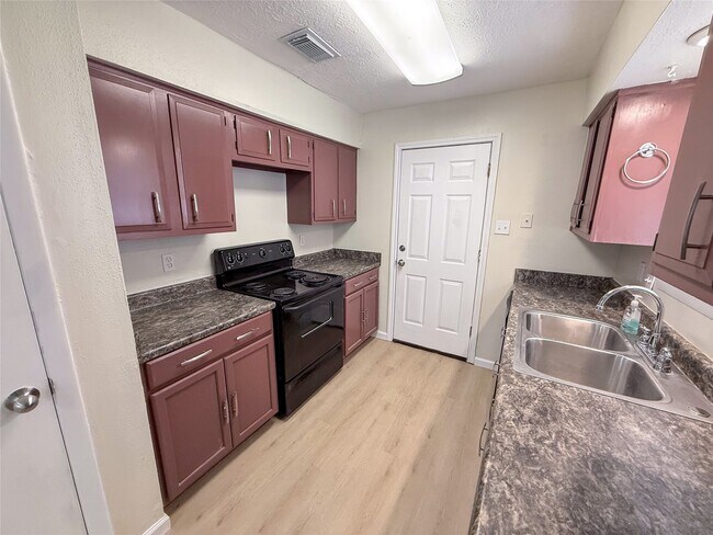 Foto del edificio - 4251 Rosegate Dr