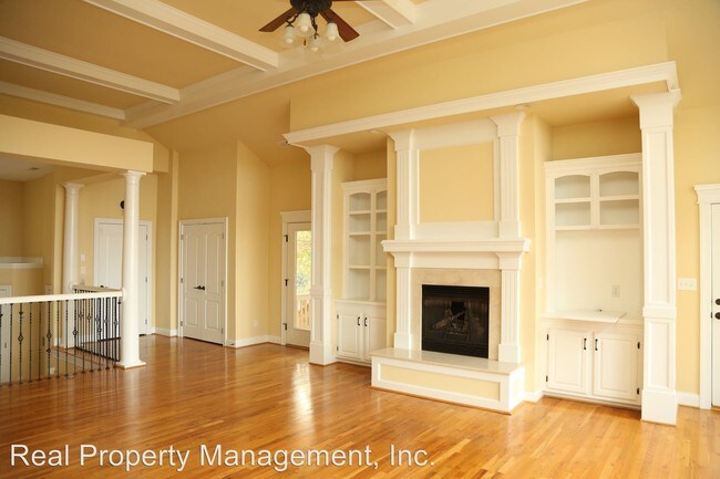Foto del edificio - 5 br, 4.5 bath House - 2515 Summit Ridge Trl