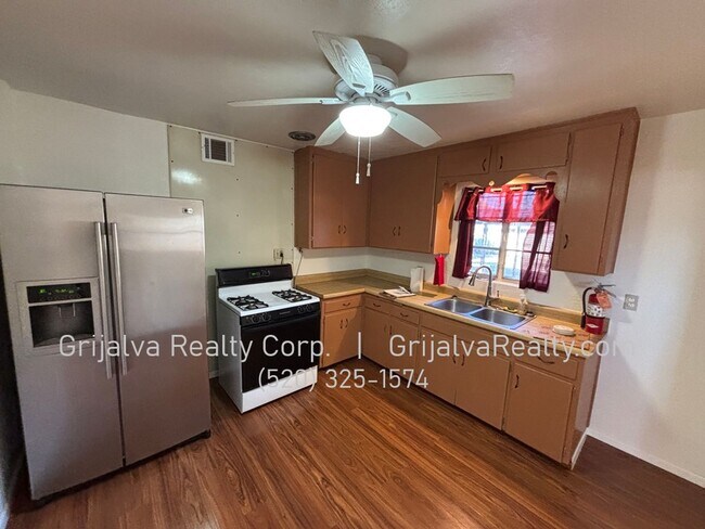 Foto del edificio - Cute 2 Bedroom House for Rent - Close to Reid Park  (22nd St/Tucson)