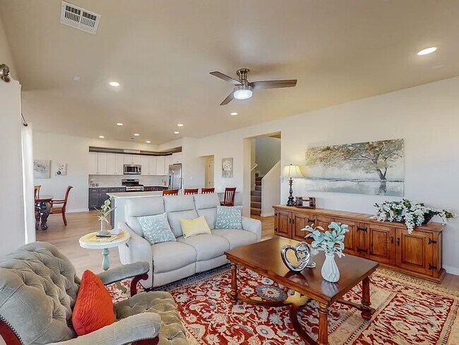Foto del edificio - 708 5th St NE