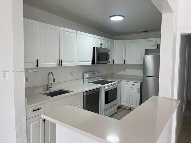 Building Photo - 2329 NE 173rd St