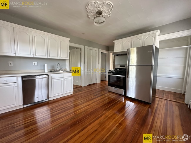Building Photo - 135 Nonantum St