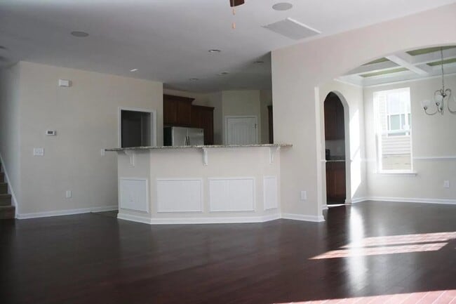 Building Photo - 2407 Magnolia Tree Ln