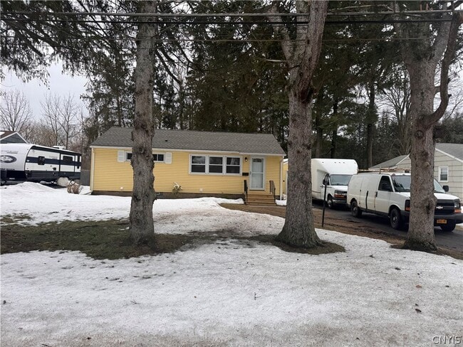 Foto del edificio - 108 Kristin Rd