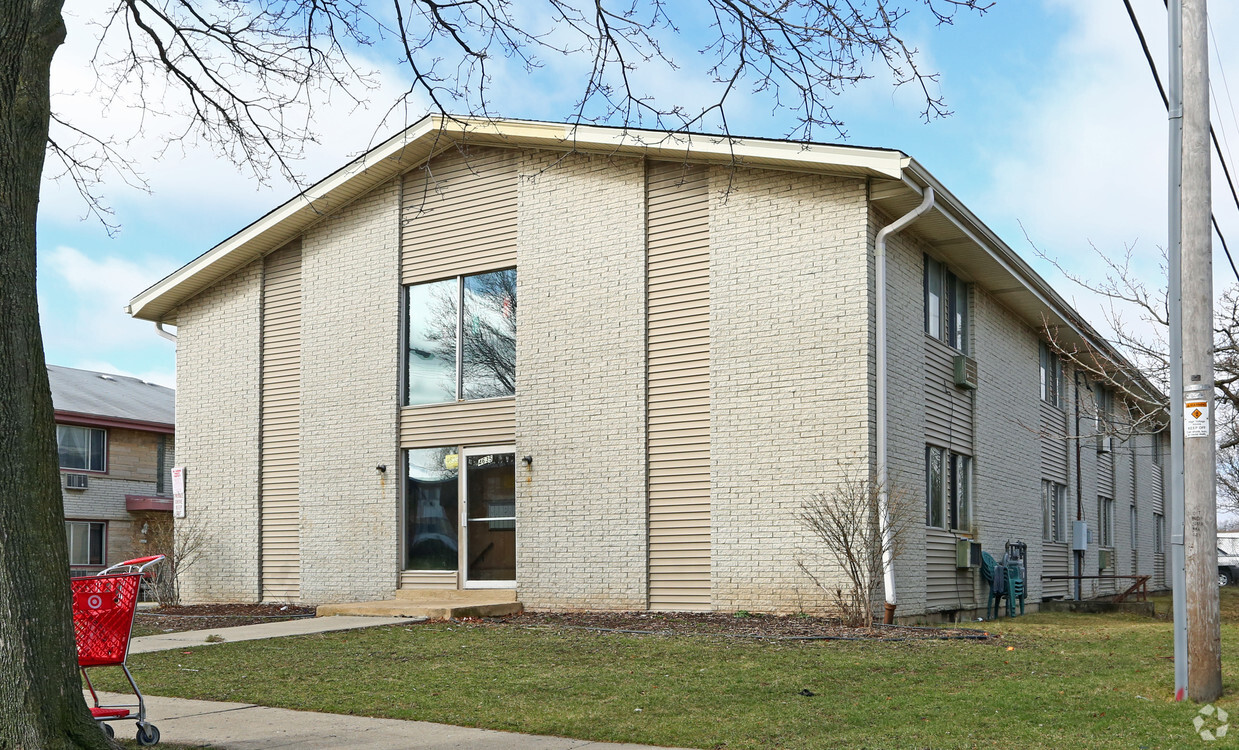 Building Photo - 4635 S 23rd St