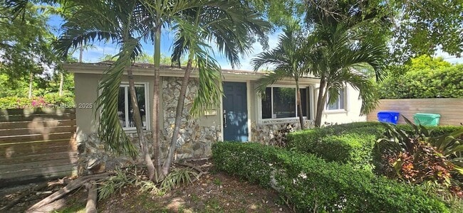 Building Photo - 2601 SW 24th Ave