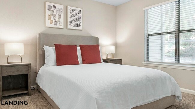 Foto del edificio - 8100 Palisades Cir