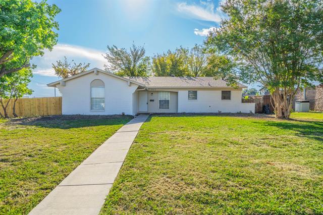 Primary Photo - 802 Birchwood Dr