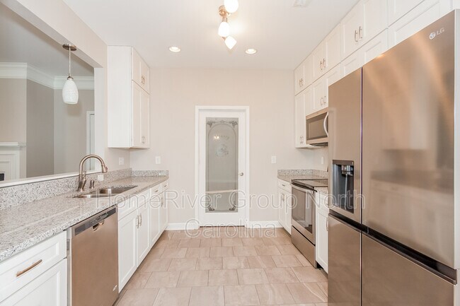 Building Photo - 1014 Black Oak Dr