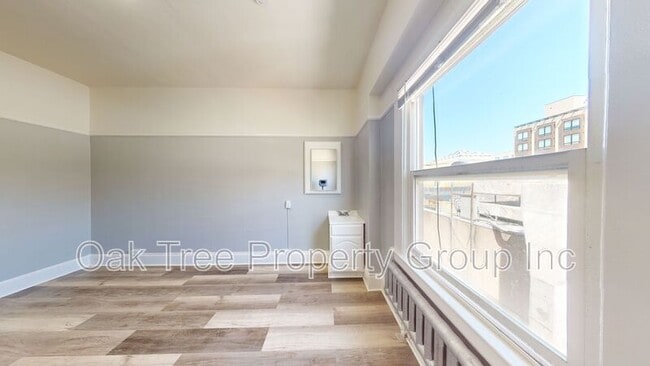 Photo - 2008 Shattuck Ave. House