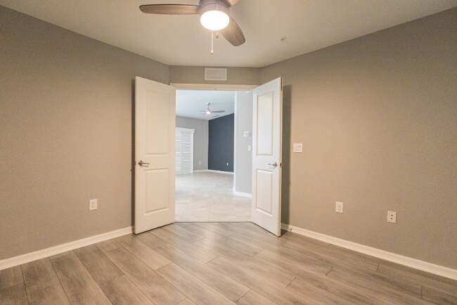 Foto del edificio - 14281 Heritage Landing Blvd