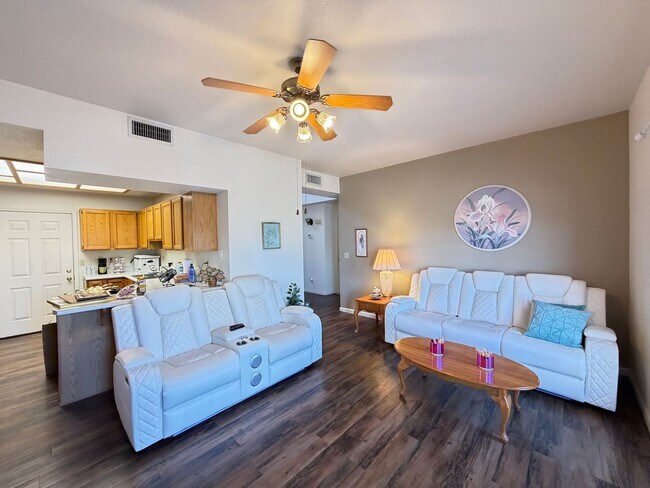 Building Photo - Temple View Condo 55+ active adult community