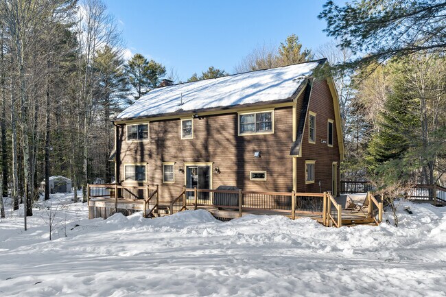 Foto del edificio - 10 Brookwood Dr