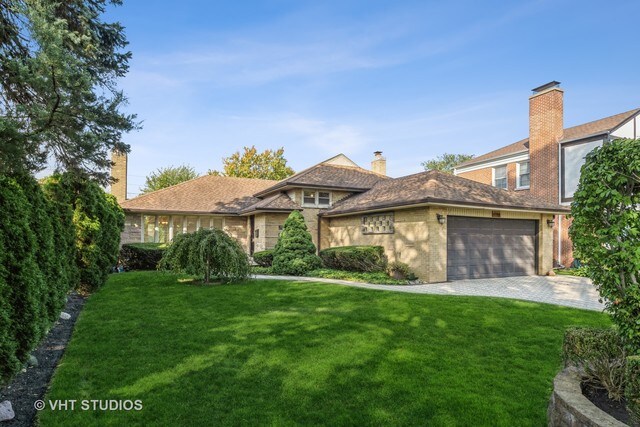 Primary Photo - 6708 N Kilpatrick Ave