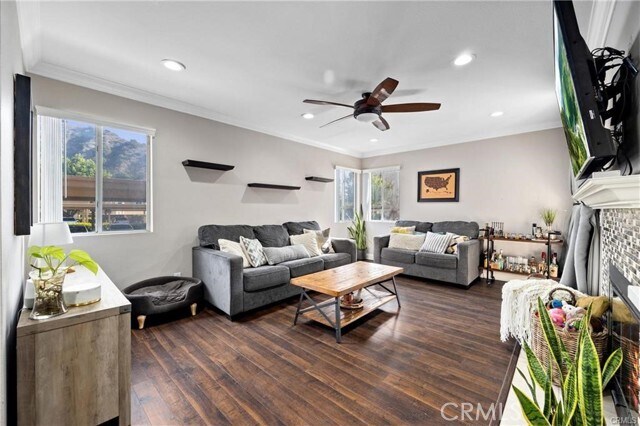 Foto del edificio - 5320 Silver Canyon Rd