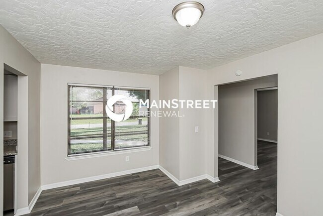 Foto del edificio - 3 Bedroom Pet-Friendly Home in Palm Bay, F...