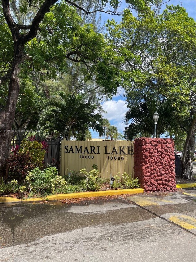 10000 NW 80th Ct Unit 2424, Miami Lakes, FL 33016 Condo for Rent in