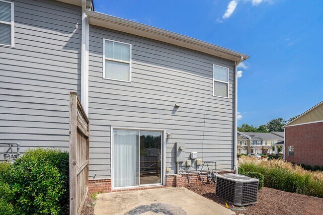 Foto del edificio - 804 Arbor Gate Ln