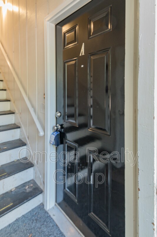 Building Photo - 3232 Westbrook Dr