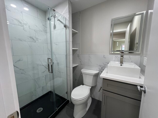 Building Photo - 1661 Washington St