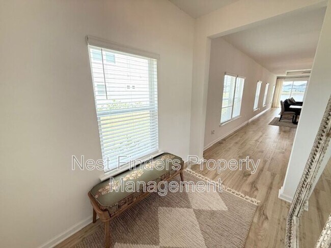 Building Photo - 637 Stargaze Ln