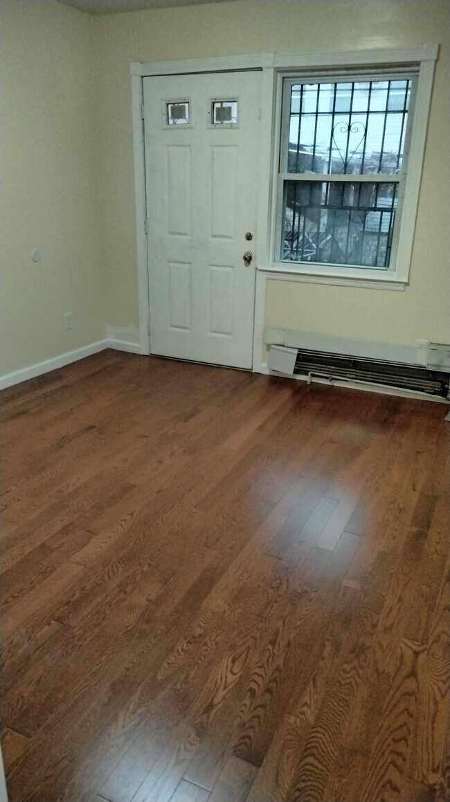 Foto del edificio - 10328 98th St