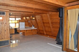 Building Photo - 2233 Rim Rd