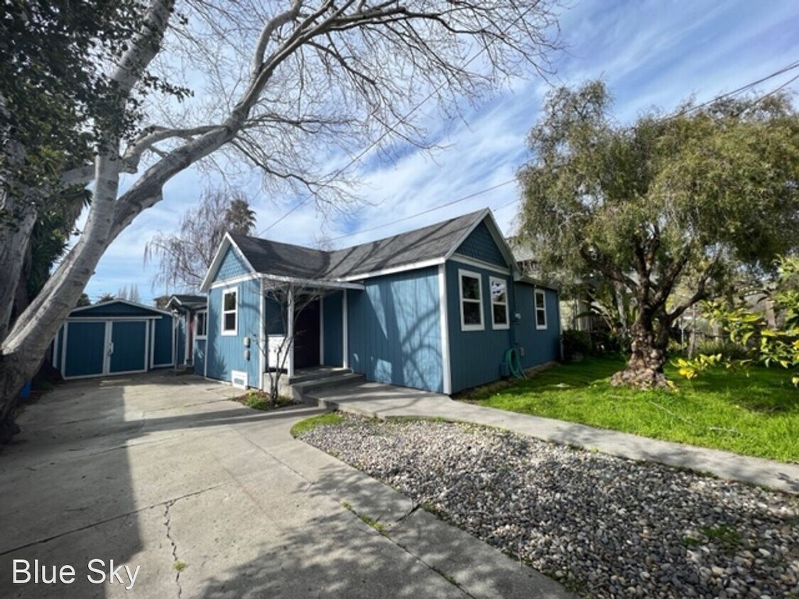3 br, 2 bath House 221 Wilkes Circle, House Rental in Santa Cruz