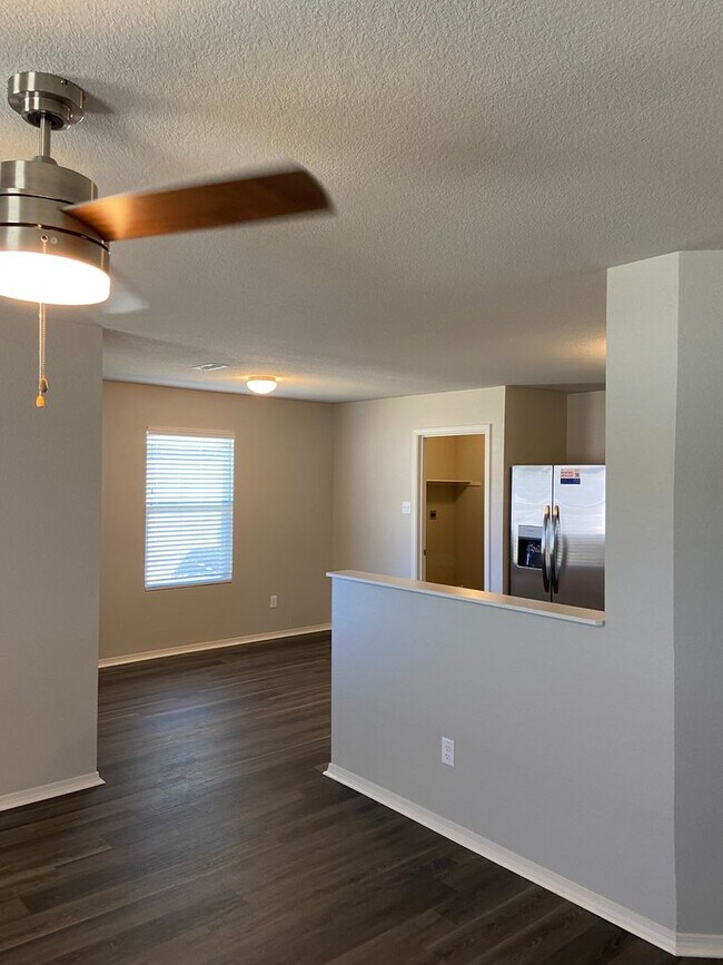 Foto del edificio - 3 bed/2bath in Conway.  Location, location...
