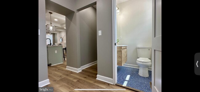 Foto del edificio - 4033 Woodhaven Ave