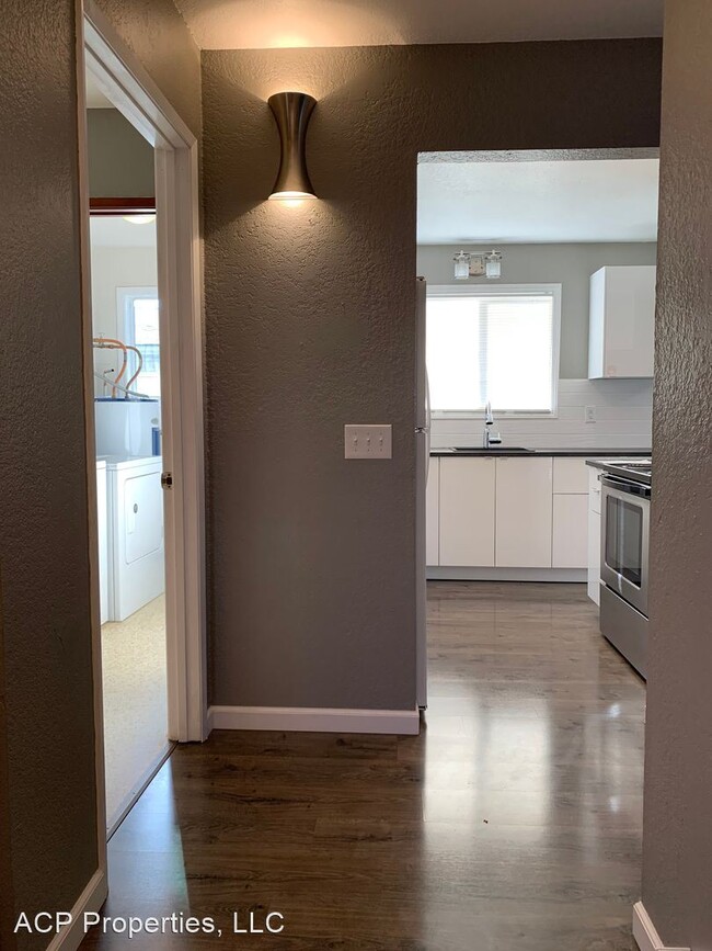 Building Photo - 2 br, 1.5 bath House - 2902 Nevada St.  - ...