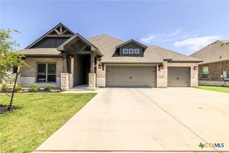 Building Photo - 711 Saddlehorn Dr