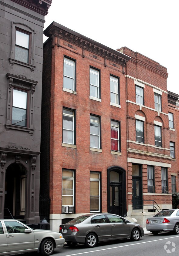 Foto del edificio - 906 N Calvert St