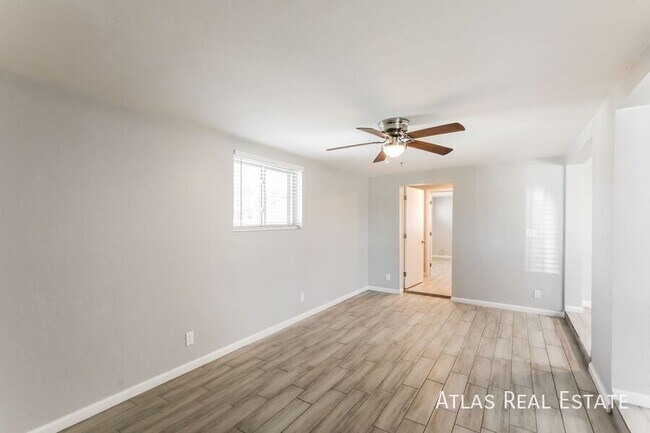 Foto del edificio - 6632 E Mary Dr