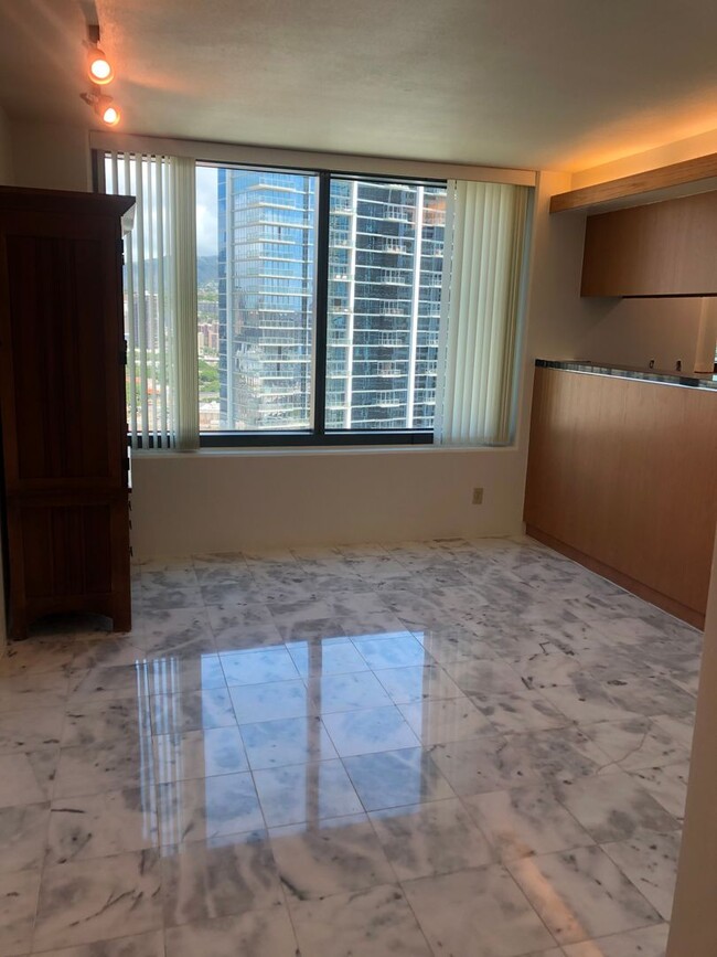 Building Photo - 2/2/2 at Nauru Tower, Corner Unit, Lanai, ...