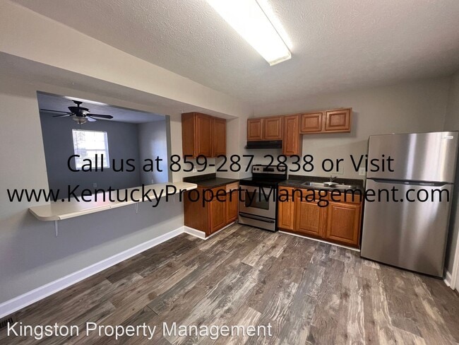 Building Photo - 3 br, 1.5 bath House - 226 Clinton Dr.