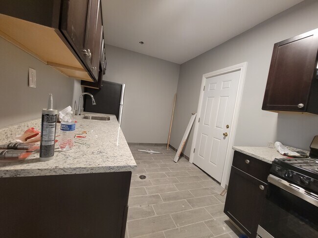 Foto del edificio - 6059 S Troy St